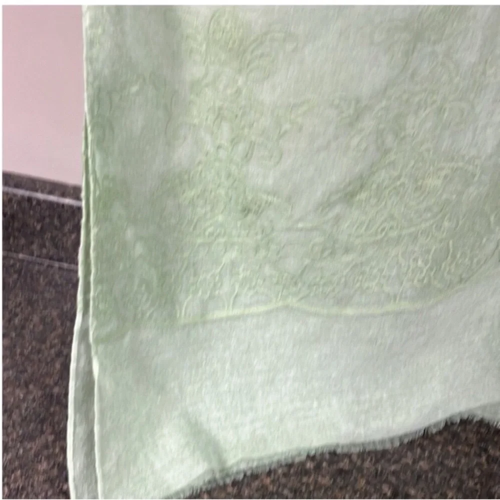 3/$15 ❤️  Time & Tru light green embroidered kimono wrap coverup s/m runs big